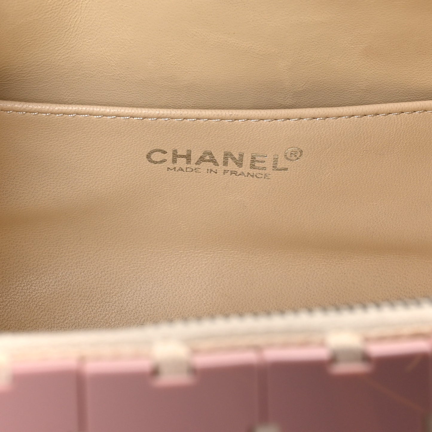 Lambskin Resin Tile Bowler Pink