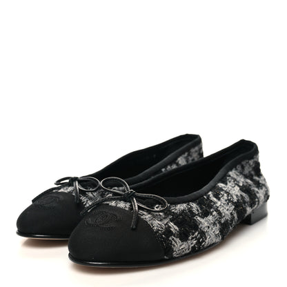 Chanel Tweed Grosgrain Cap Toe Ballerina Flats 37.5 Black White 3 of 8