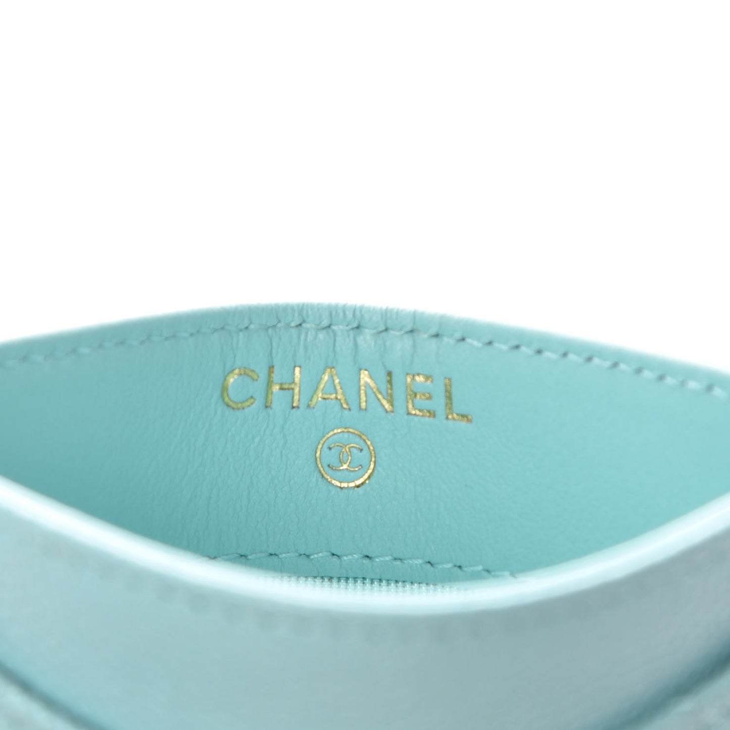 Caviar Quilted Card Holder Light Blue