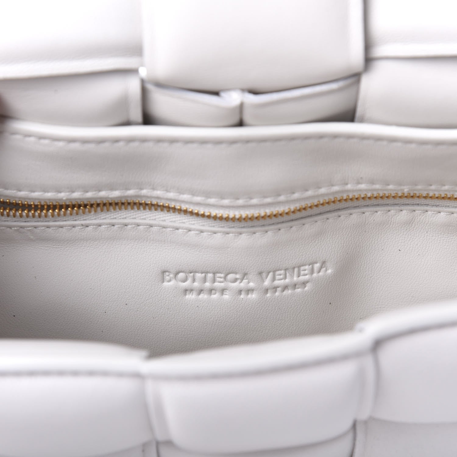 Bottega Veneta Lambskin Maxi Intreccio Padded Chain Cassette Crossbody Bag White 8 of 10