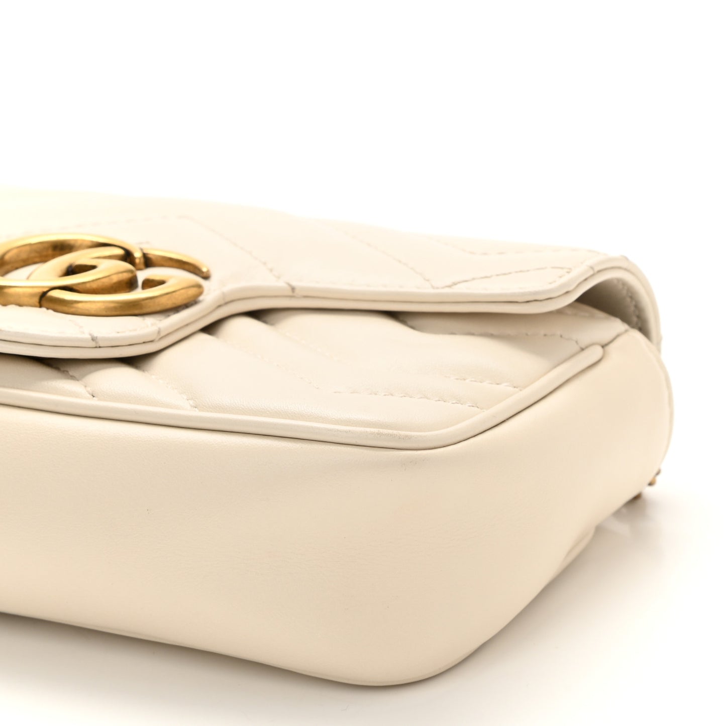 Calfskin Matelasse Super Mini GG Marmont Shoulder Bag White