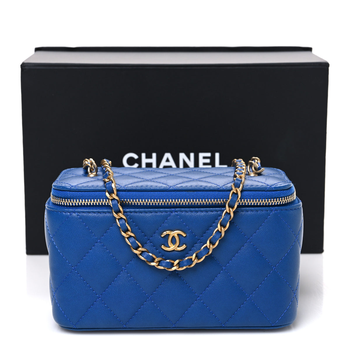 Lambskin Quilted Pearl Crush Small Vanity Case With Chain Blue