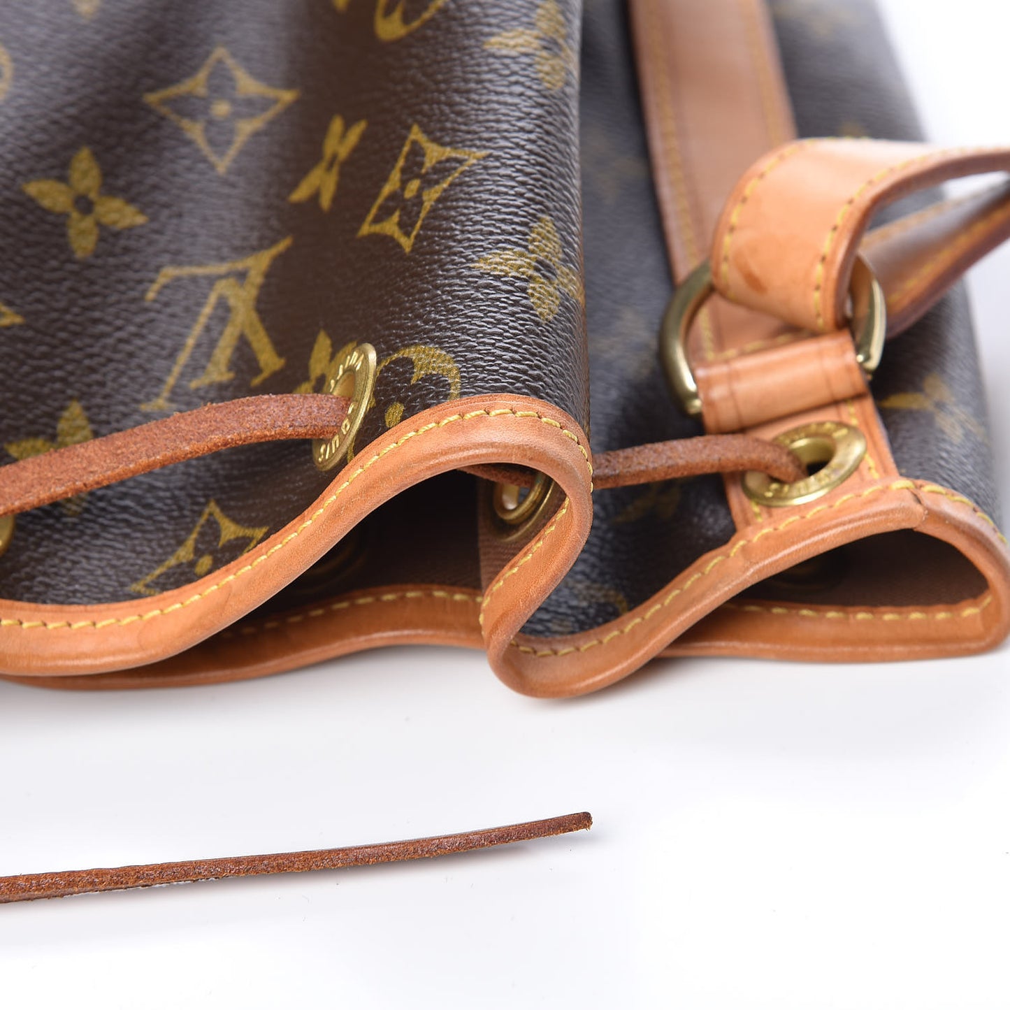 Monogram Noe