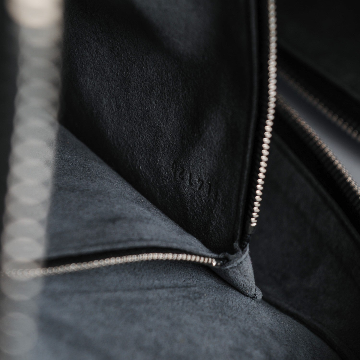 Louis Vuitton Epi Pont-Neuf GM Black 7 of 9