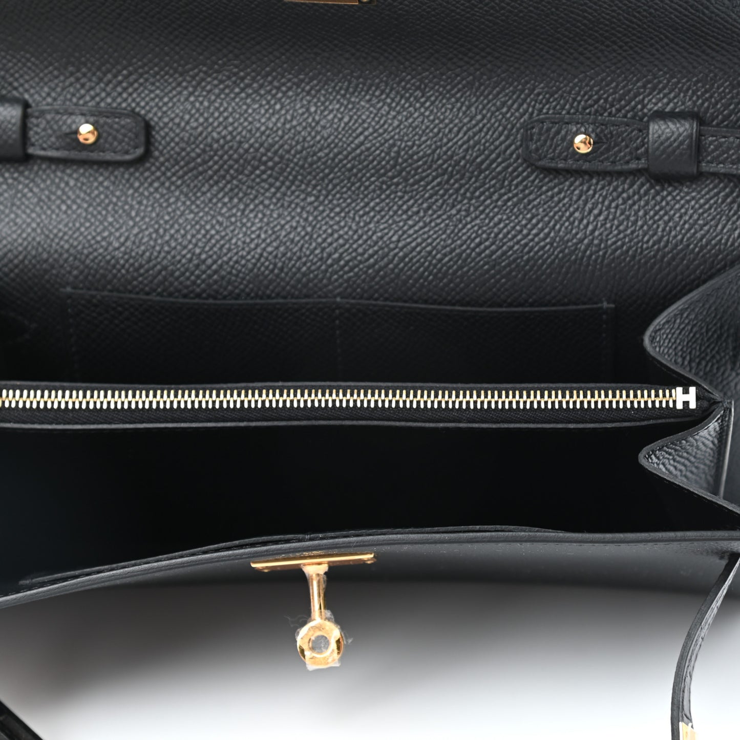 Epsom Matte Alligator Touch Kelly Wallet To Go Black