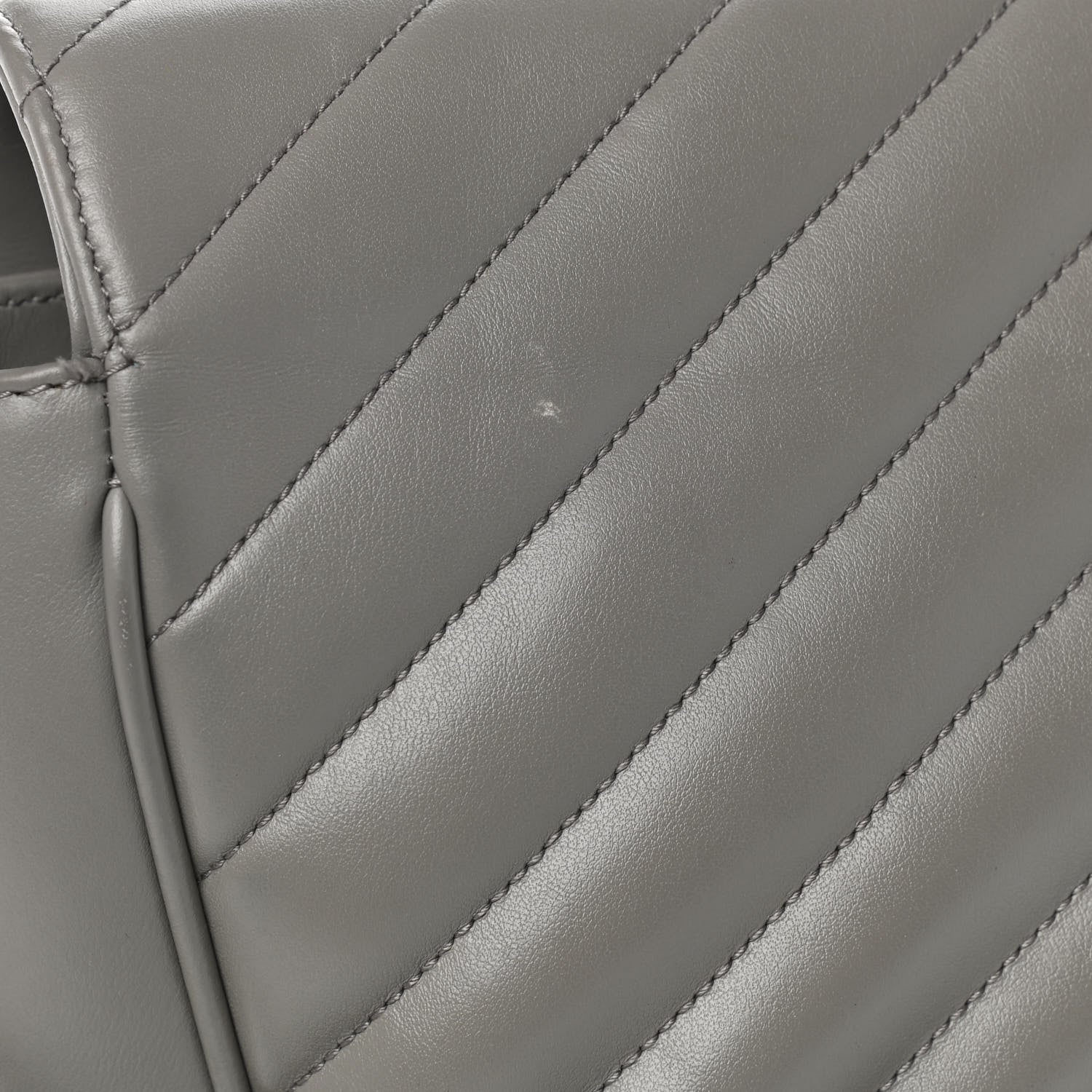 Saint Laurent Calfskin Y Quilted Monogram Loulou Shoulder Bag Pearl Grey 10 of 12
