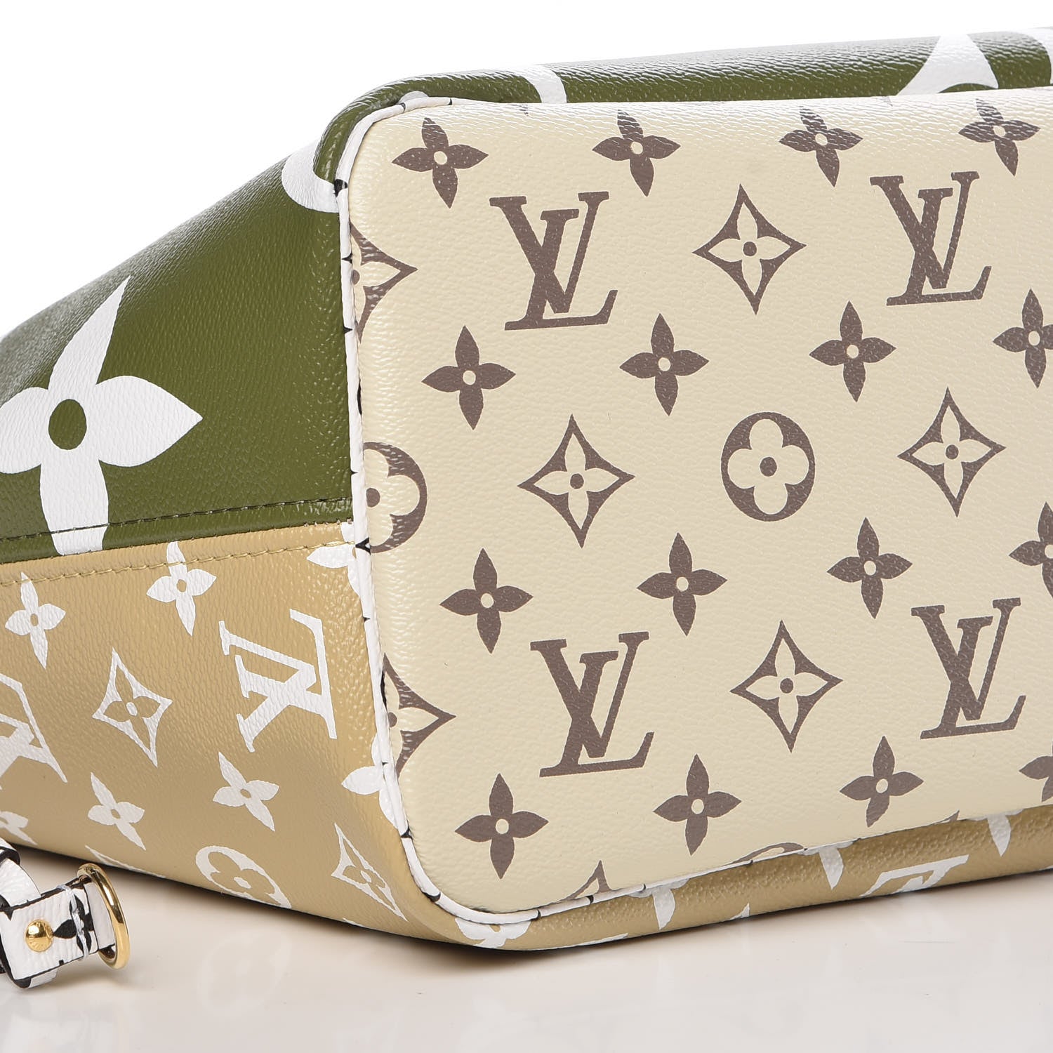 Louis Vuitton Monogram Giant Neverfull MM Kaki 11 of 13