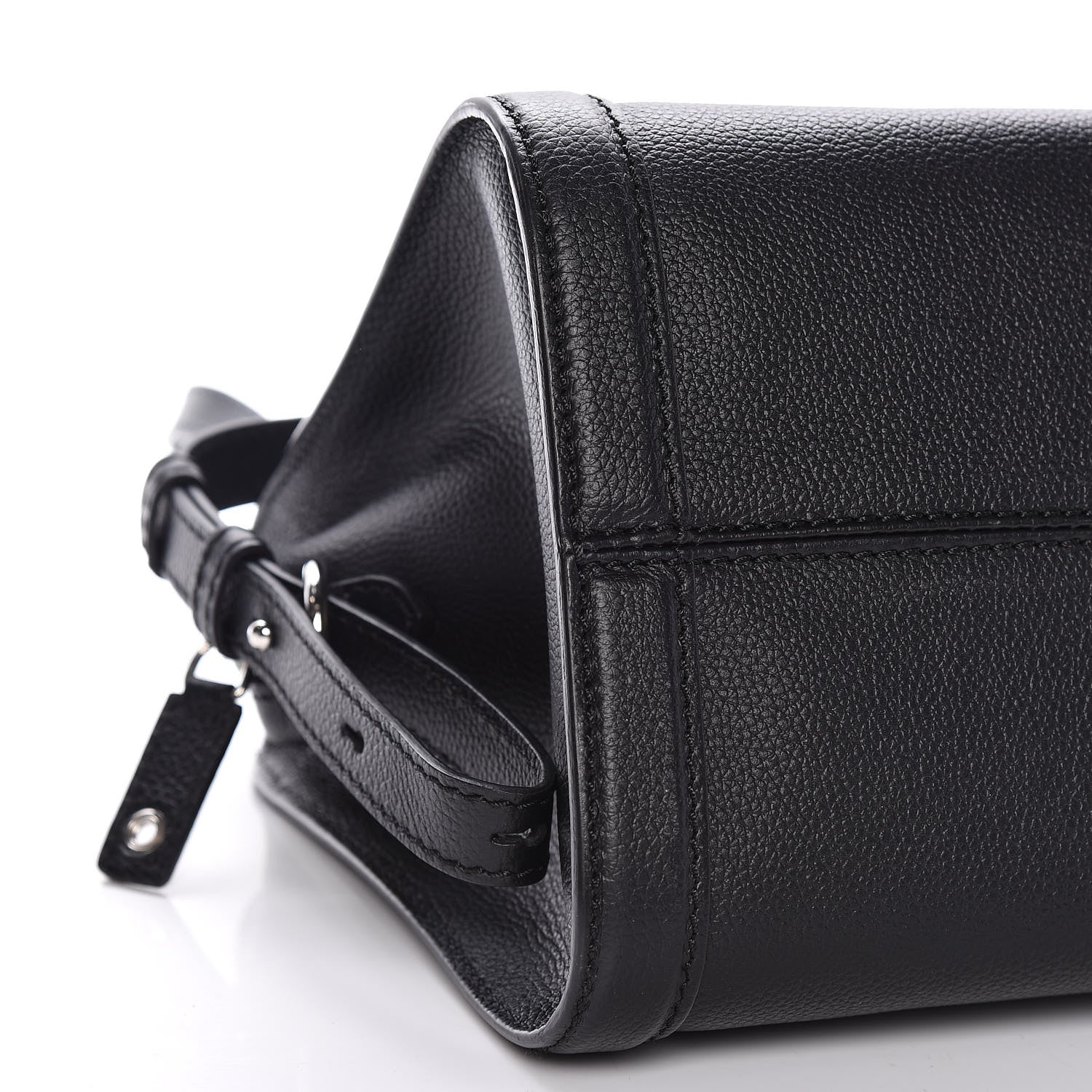 Alexander McQueen Pebbled Calfskin Small Skull Padlock Zip Around Tote Black 8 of 10