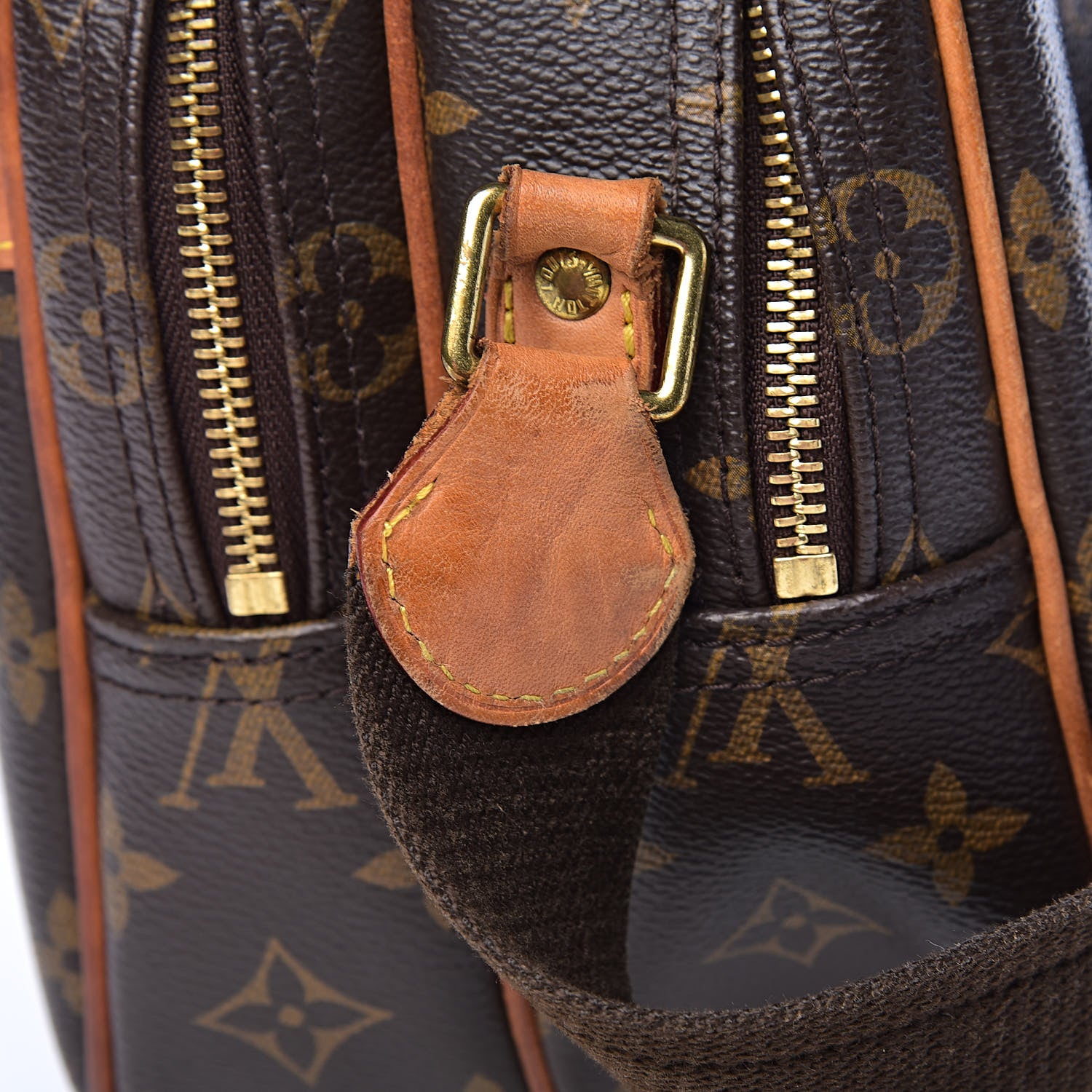 Louis Vuitton Monogram Reporter PM 7 of 12