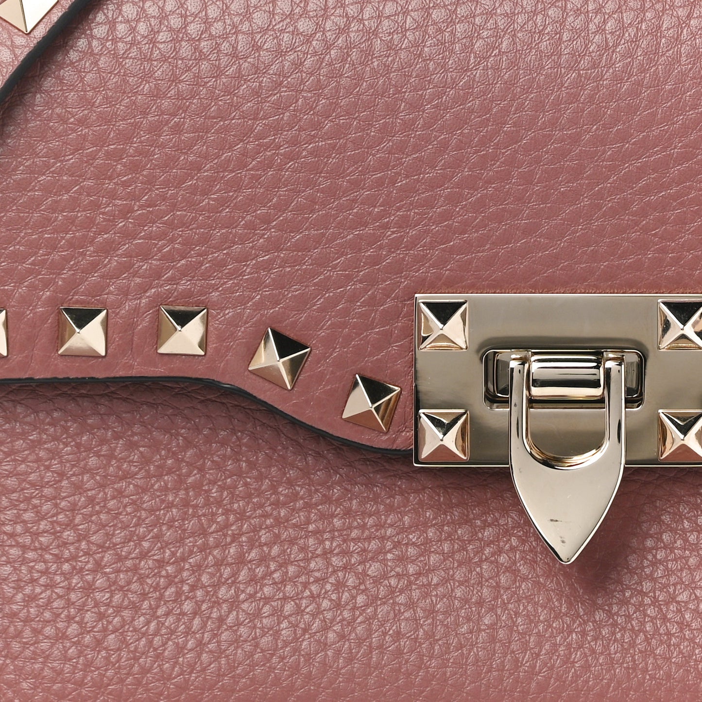 Pebbled Calfskin Medium Rockstud Flip Lock Crossbody Bag Dark Nude