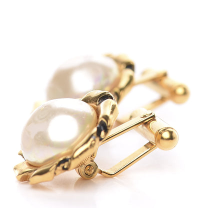 Chanel Pearl Cufflinks Gold 3 of 5