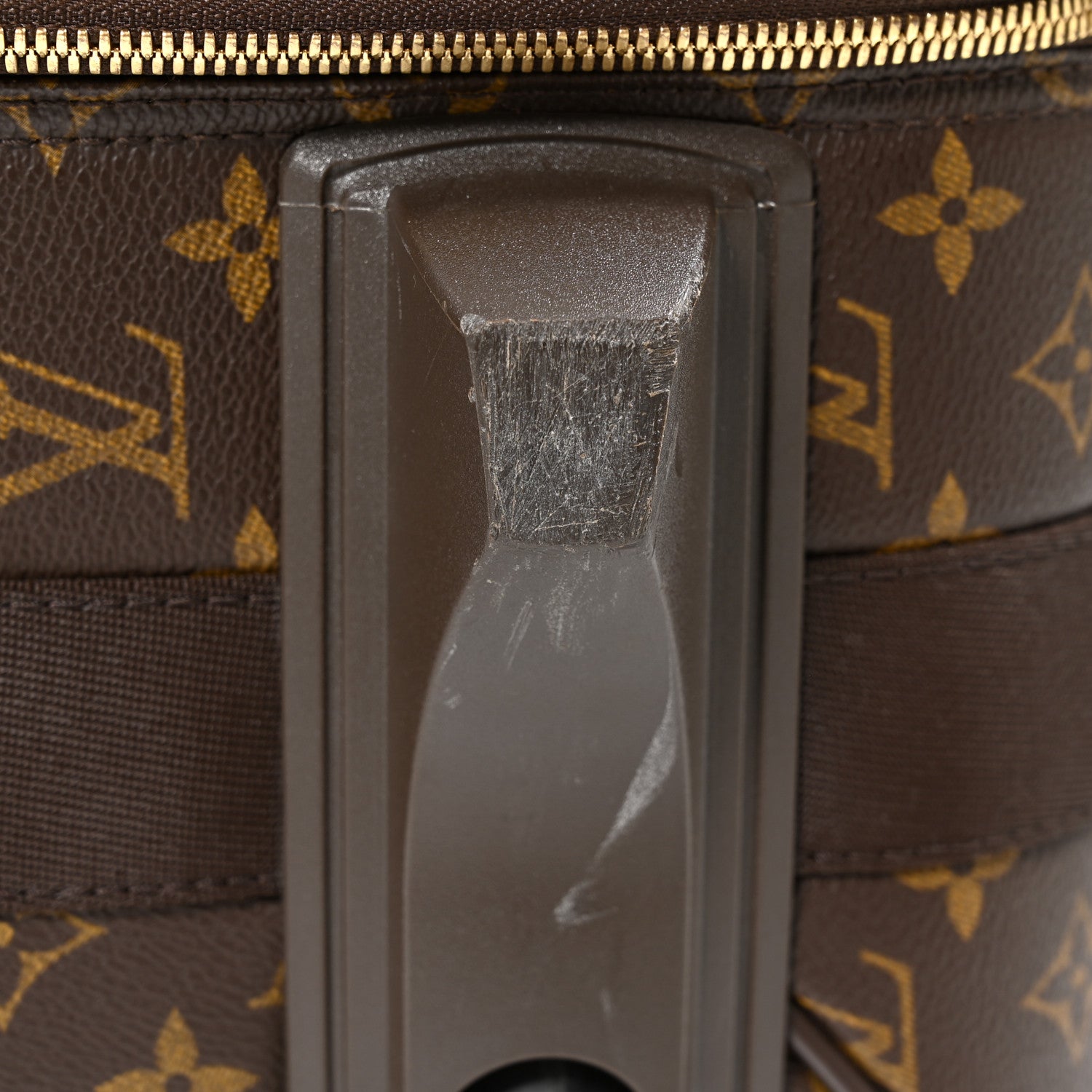 Louis Vuitton Monogram Pegase 60 10 of 21