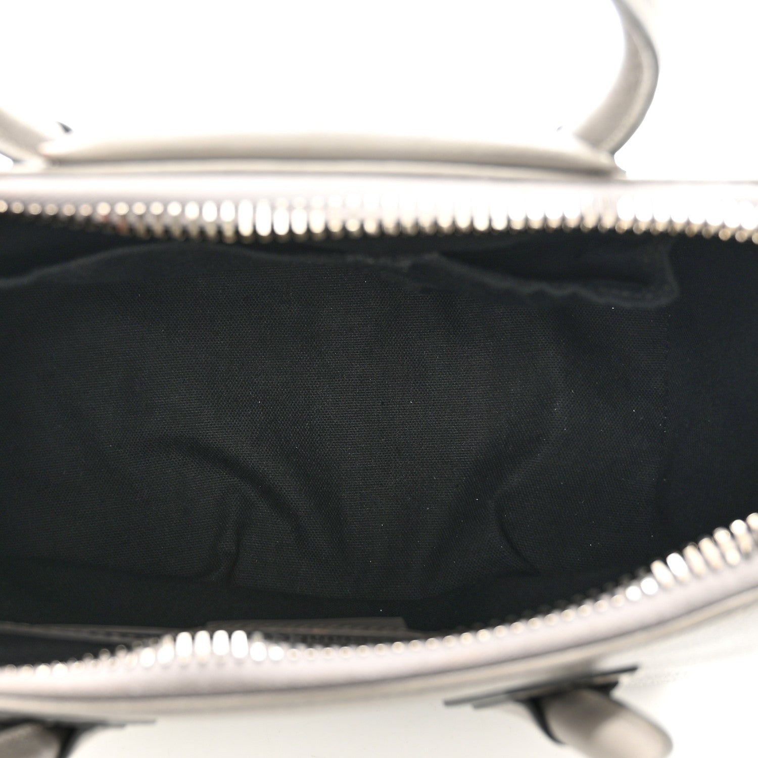 Givenchy Sugar Goatskin Small Antigona Pearl Grey 6 of 10