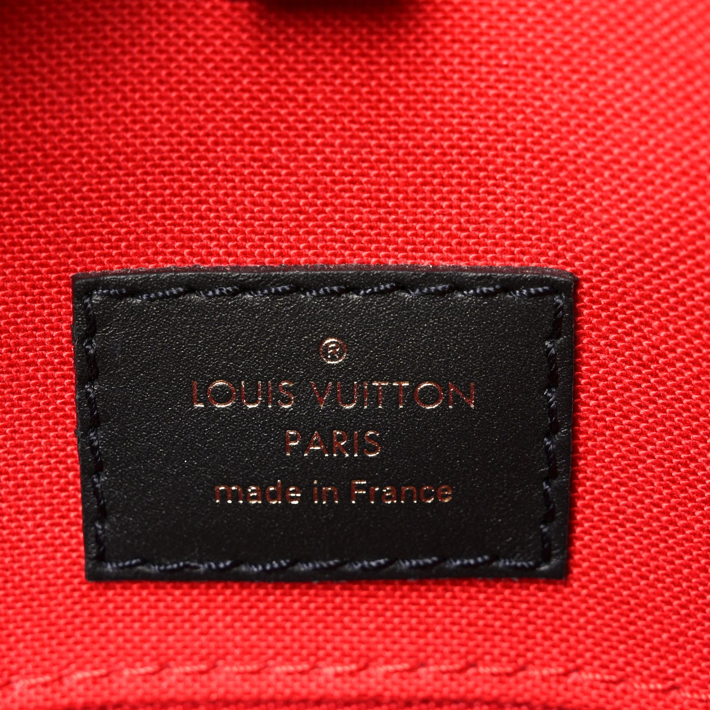 Reverse Monogram Giant Onthego MM