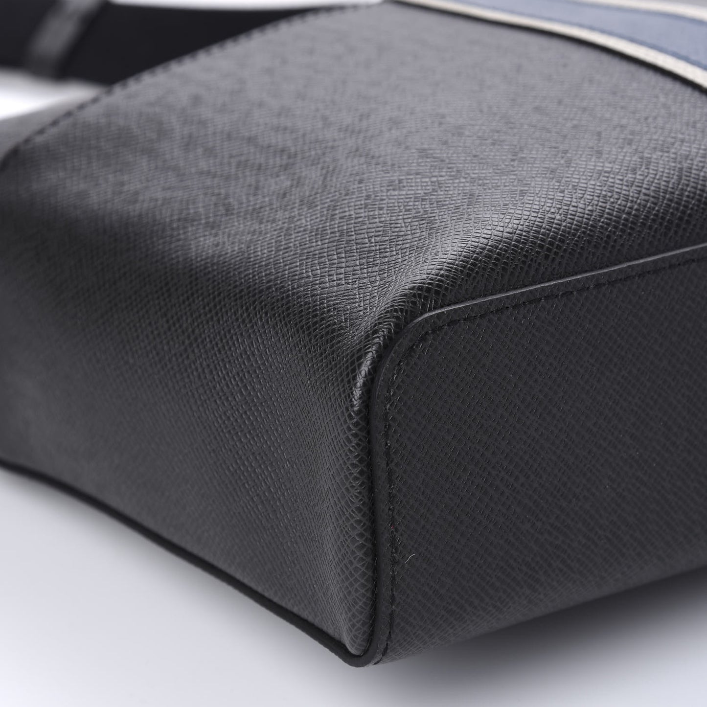 Taiga Stripe Anton Messenger PM Ardoise