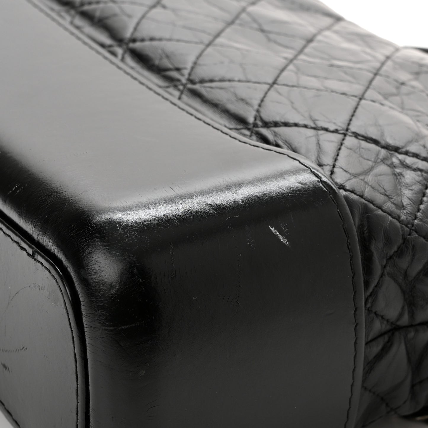 Aged Calfskin Quilted Medium Gabrielle Hobo Black