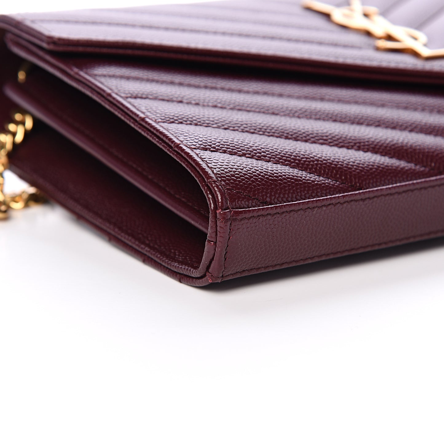 Grain De Poudre Matelasse Chevron Monogram Chain Wallet Rouge Legion