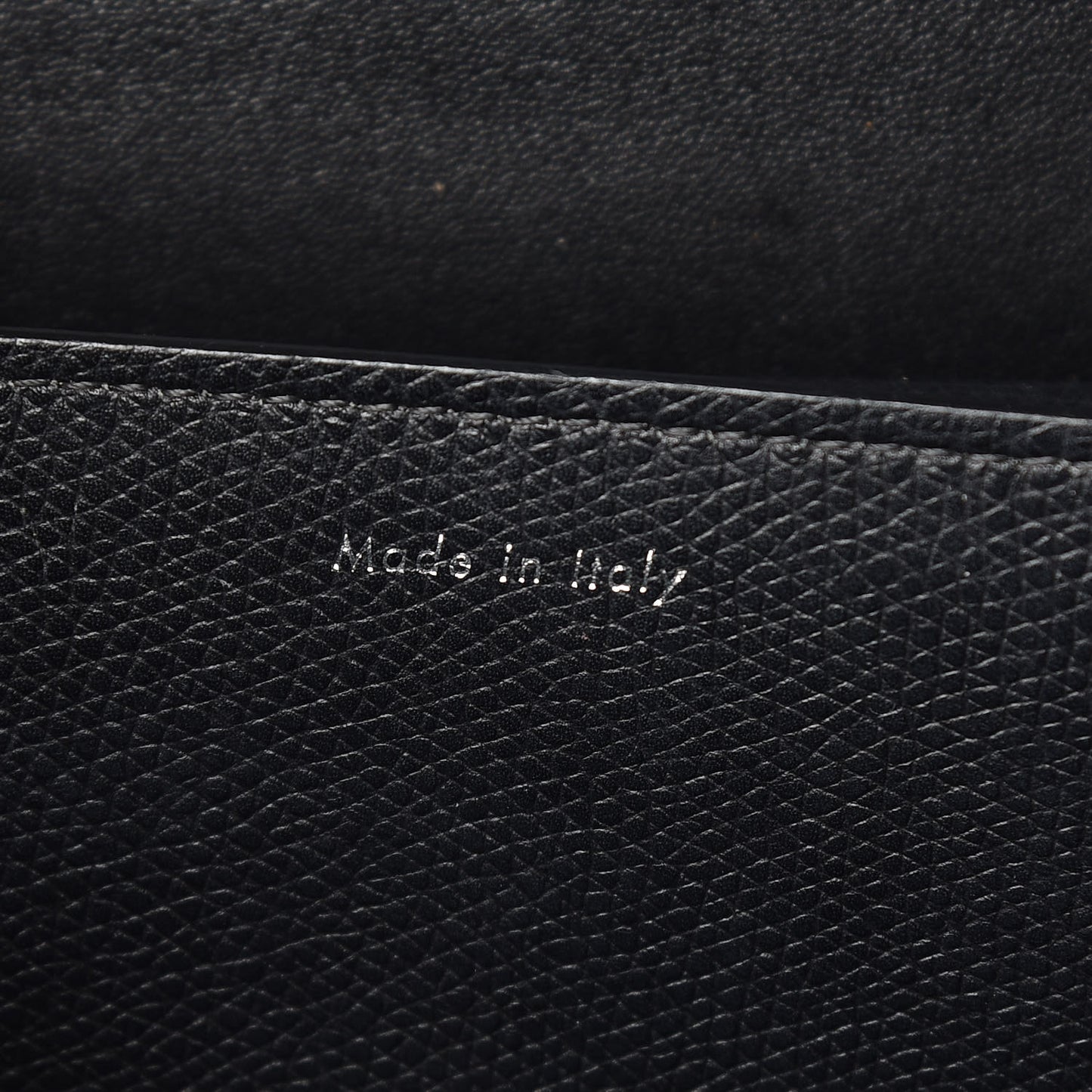 Baby Grained Calfskin Small Case Flap Black