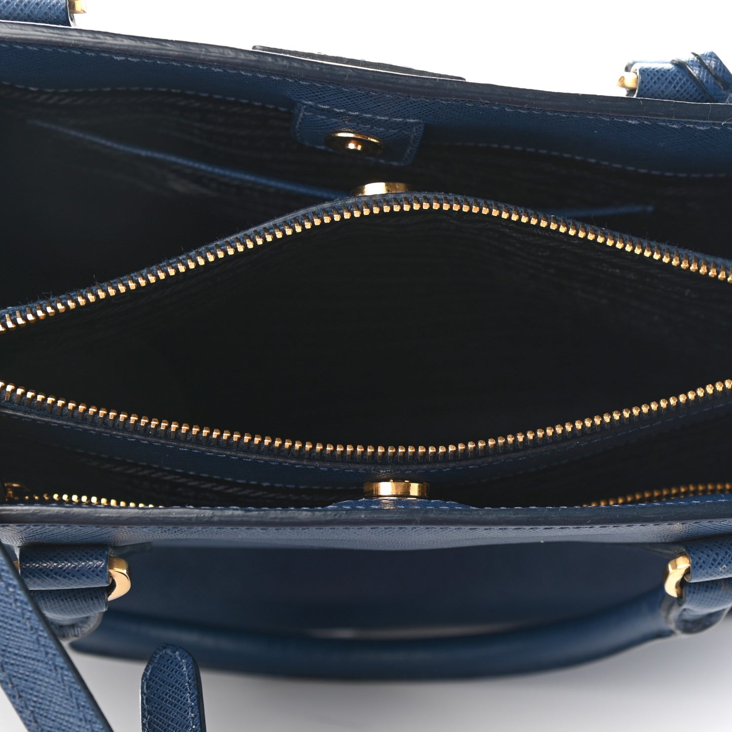 Saffiano Lux Medium Tote Bluette