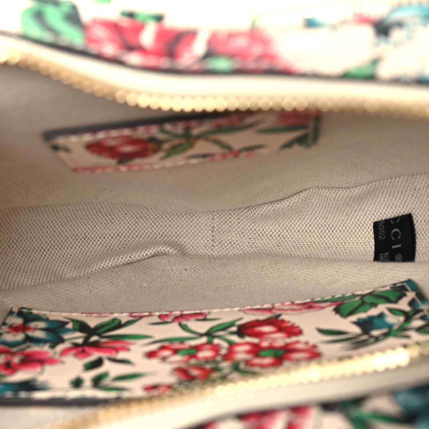 Gucci Calfskin Matelasse Diagonal Brit Roses Print Mini Interlocking G Heart Shoulder Bag  White Multicolor 5 of 9