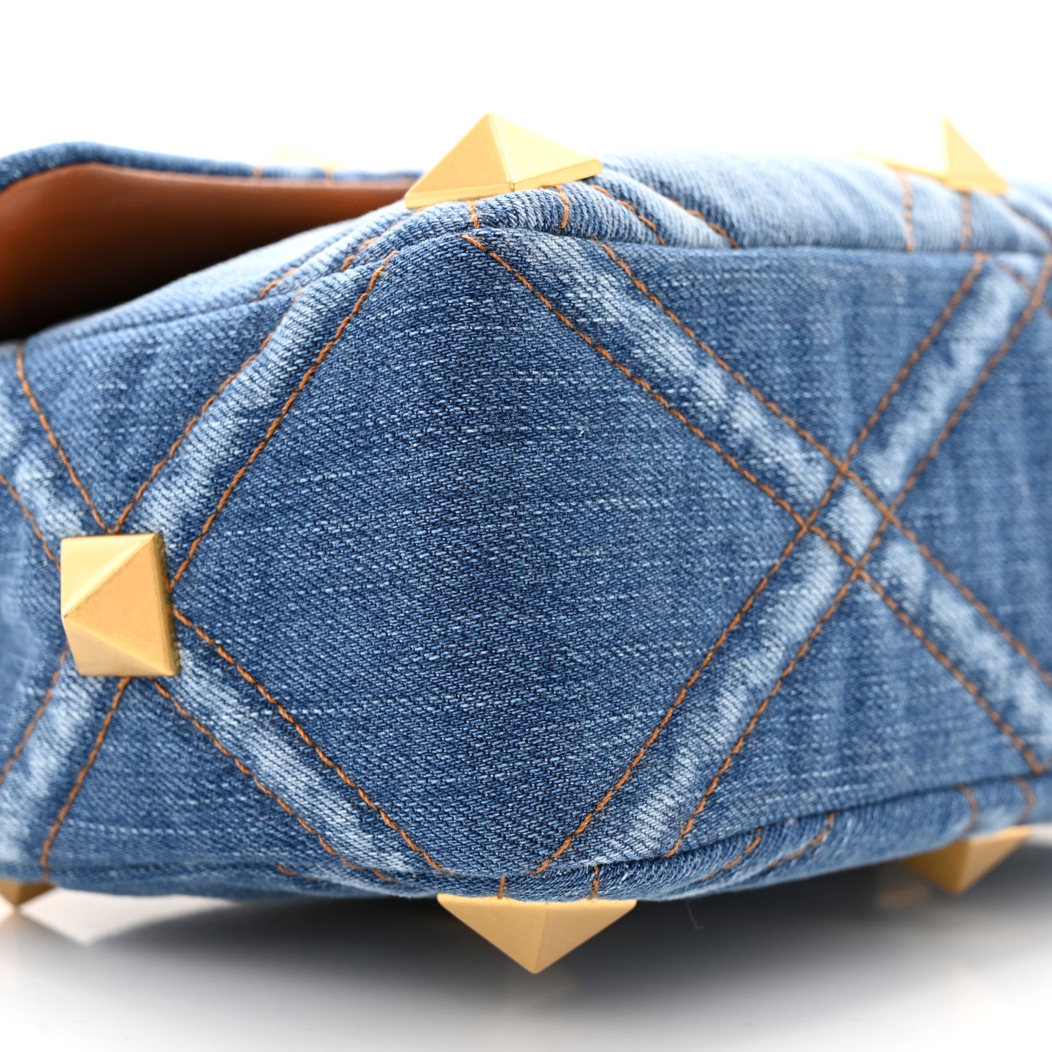 Valentino Garavani Denim Medium Roman Stud Shoulder Bag Light Denim Selleria 8 of 12