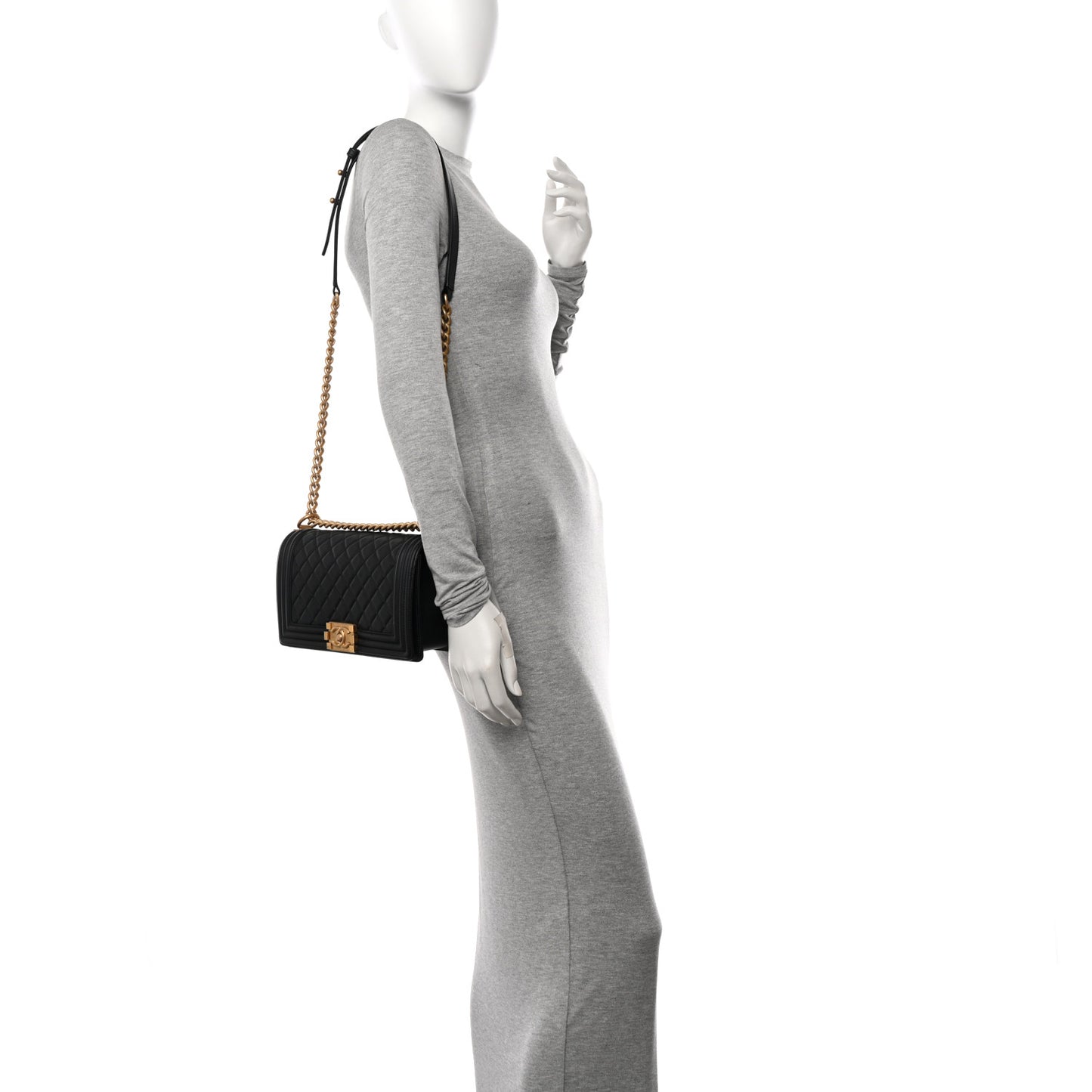 Caviar Quilted Medium Boy Flap Black