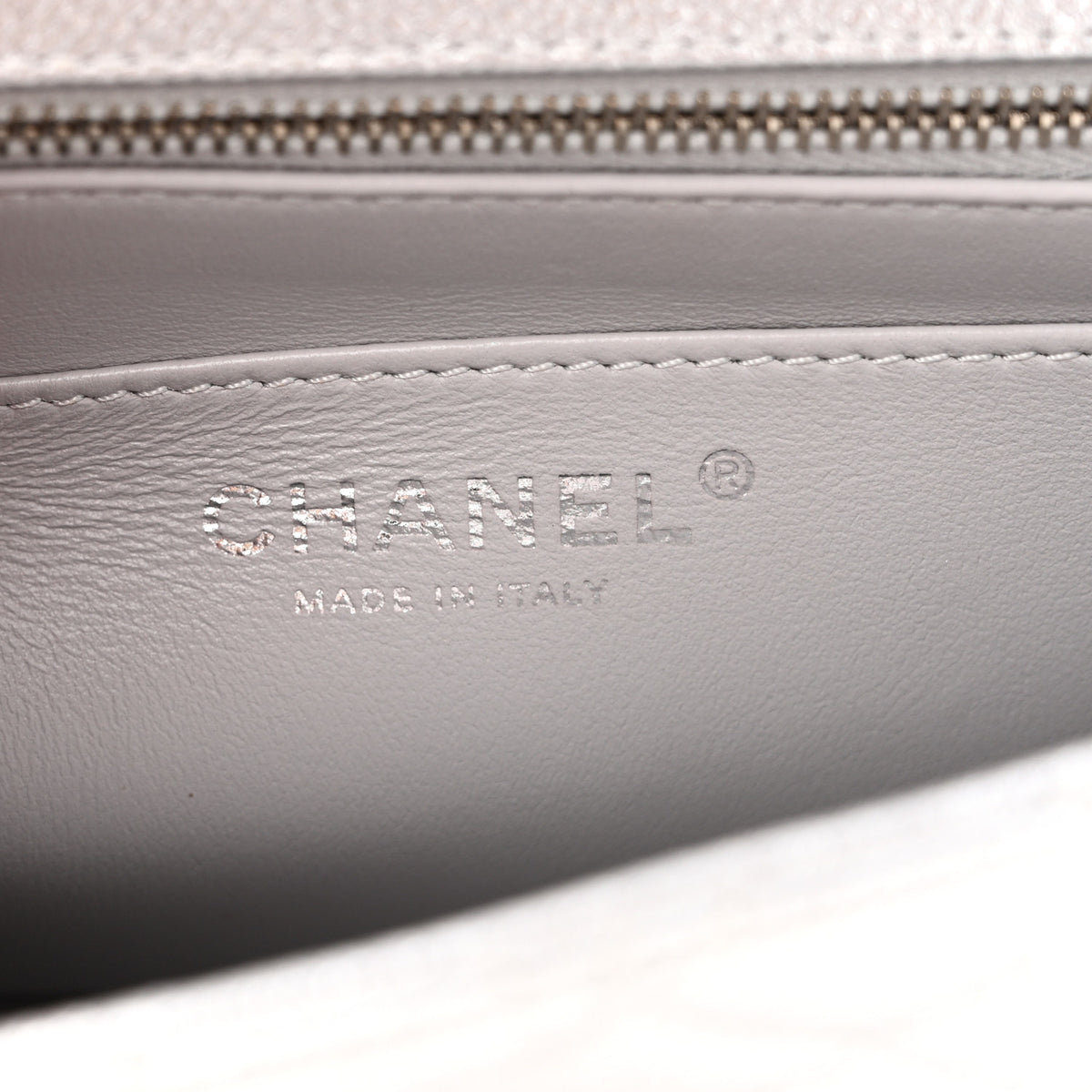 Metallic Caviar Quilted Medium CC Slide Flap Silver