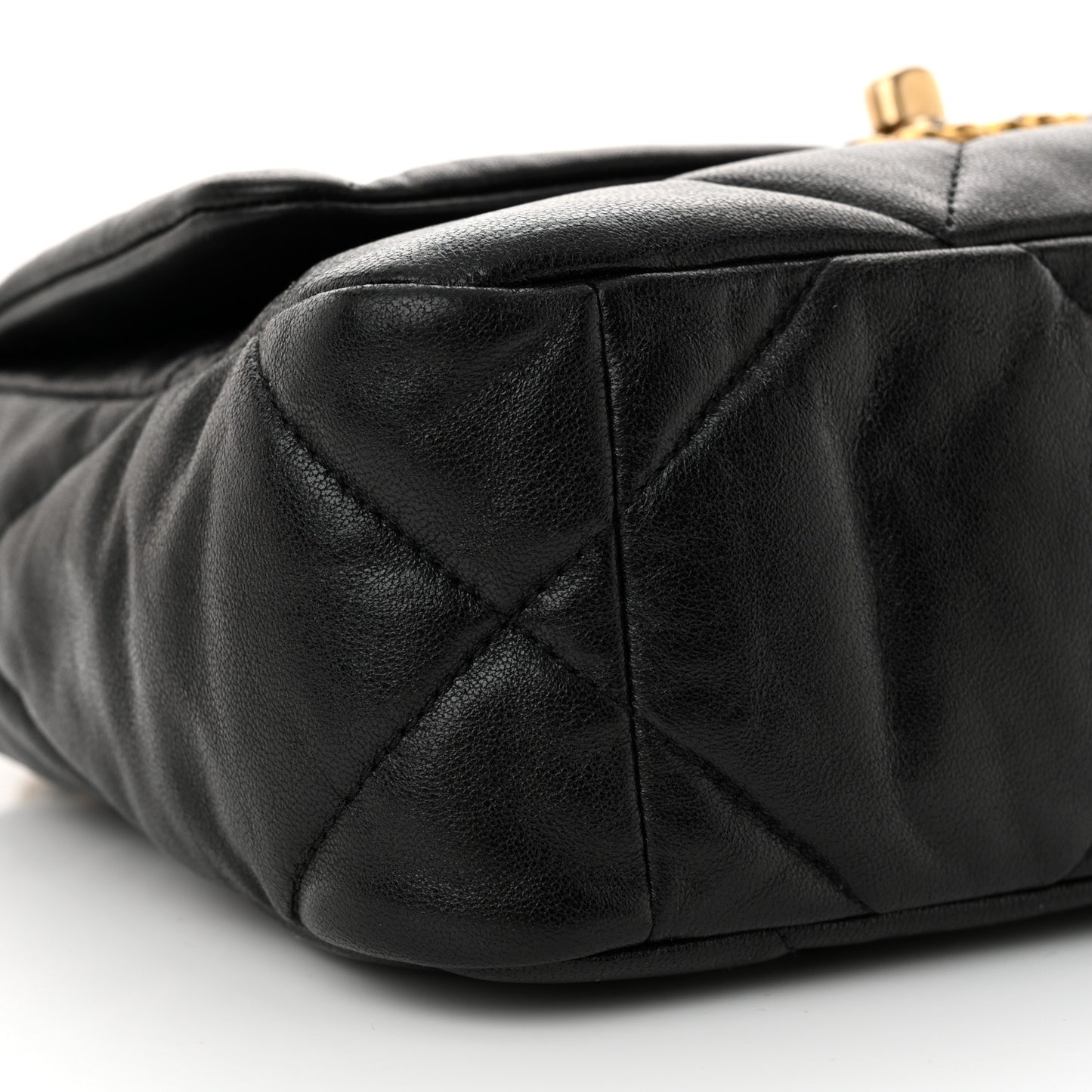 Shiny Goatskin Quilted Medium Chanel 19 Flap Black