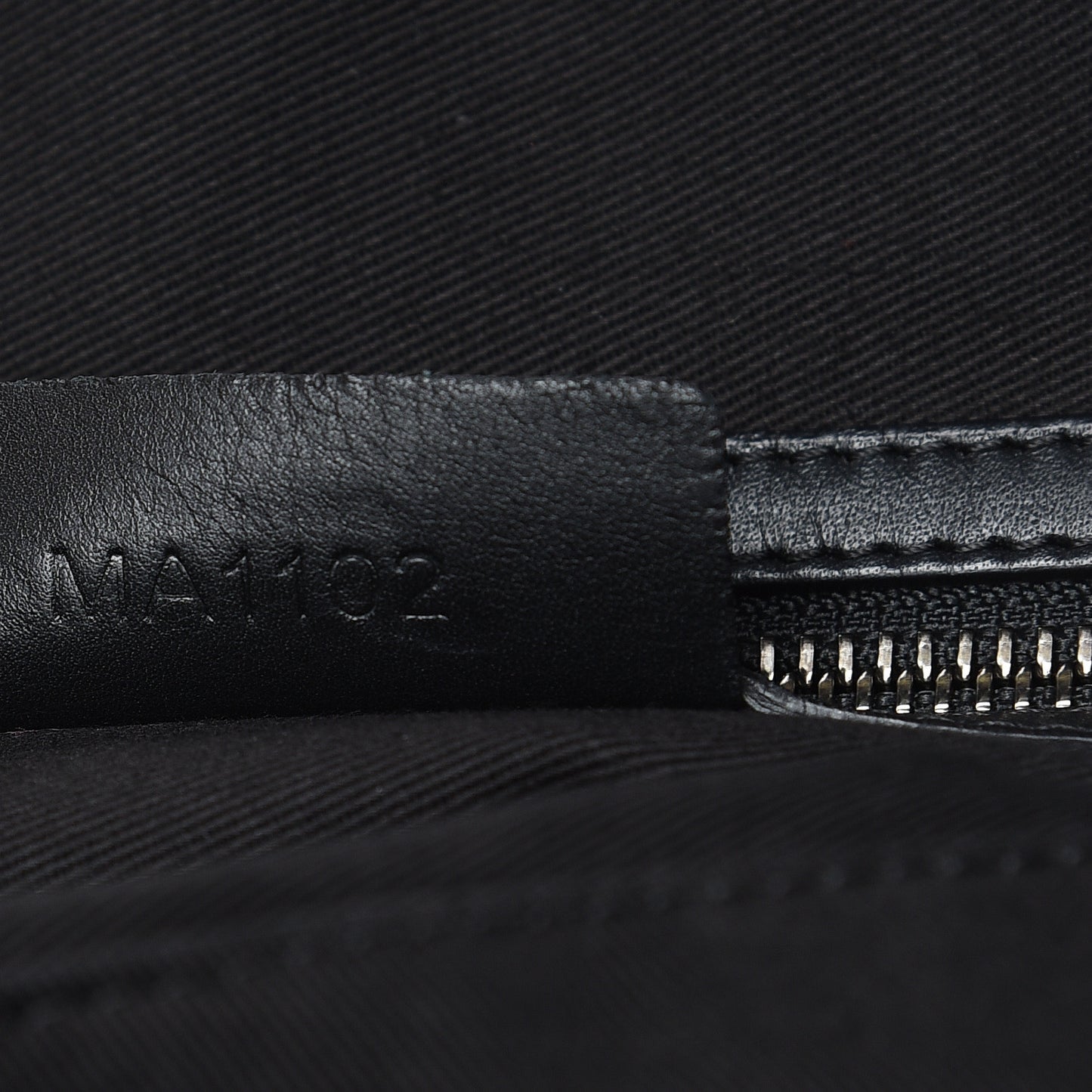 Lambskin Studded Medium Nightingale Black