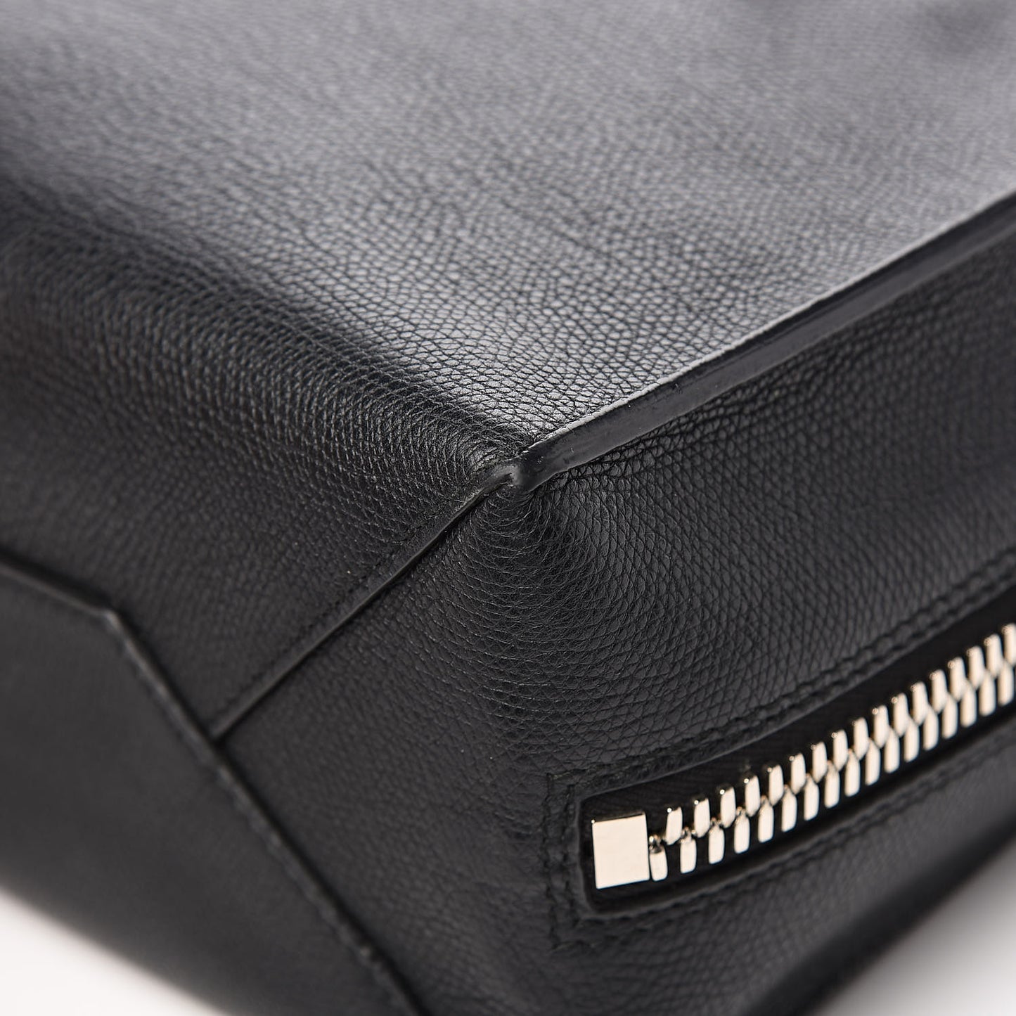 Grained Calfskin Plate Hardware Papier A6 Zip Around Tote Black