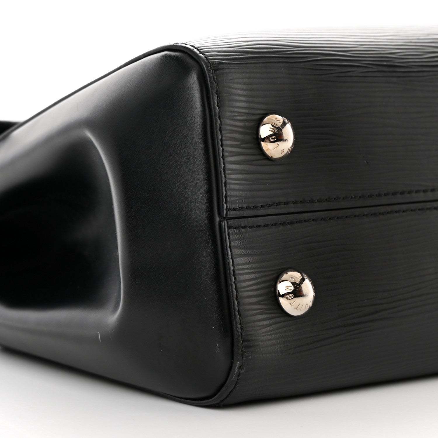 Louis Vuitton Epi Cluny MM Black 12 of 18