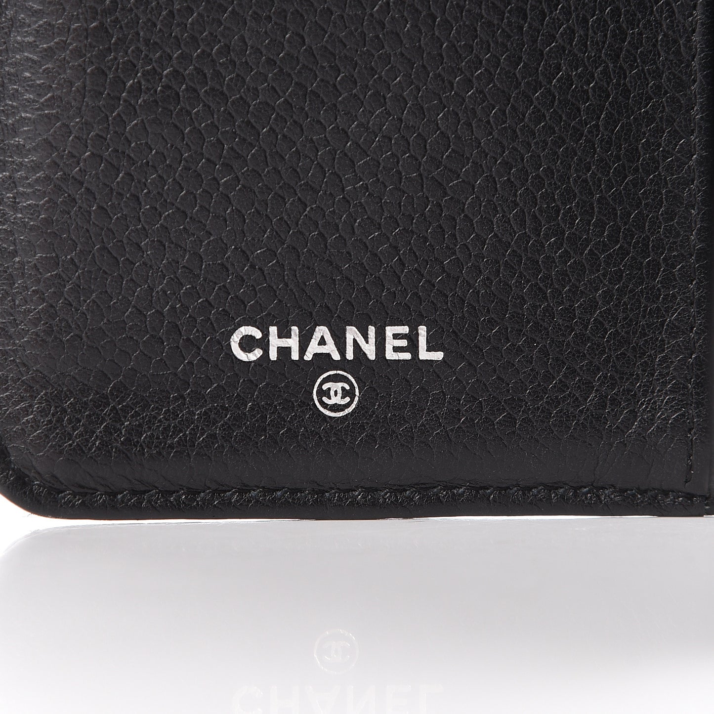 Caviar Quilted Yen Wallet Black