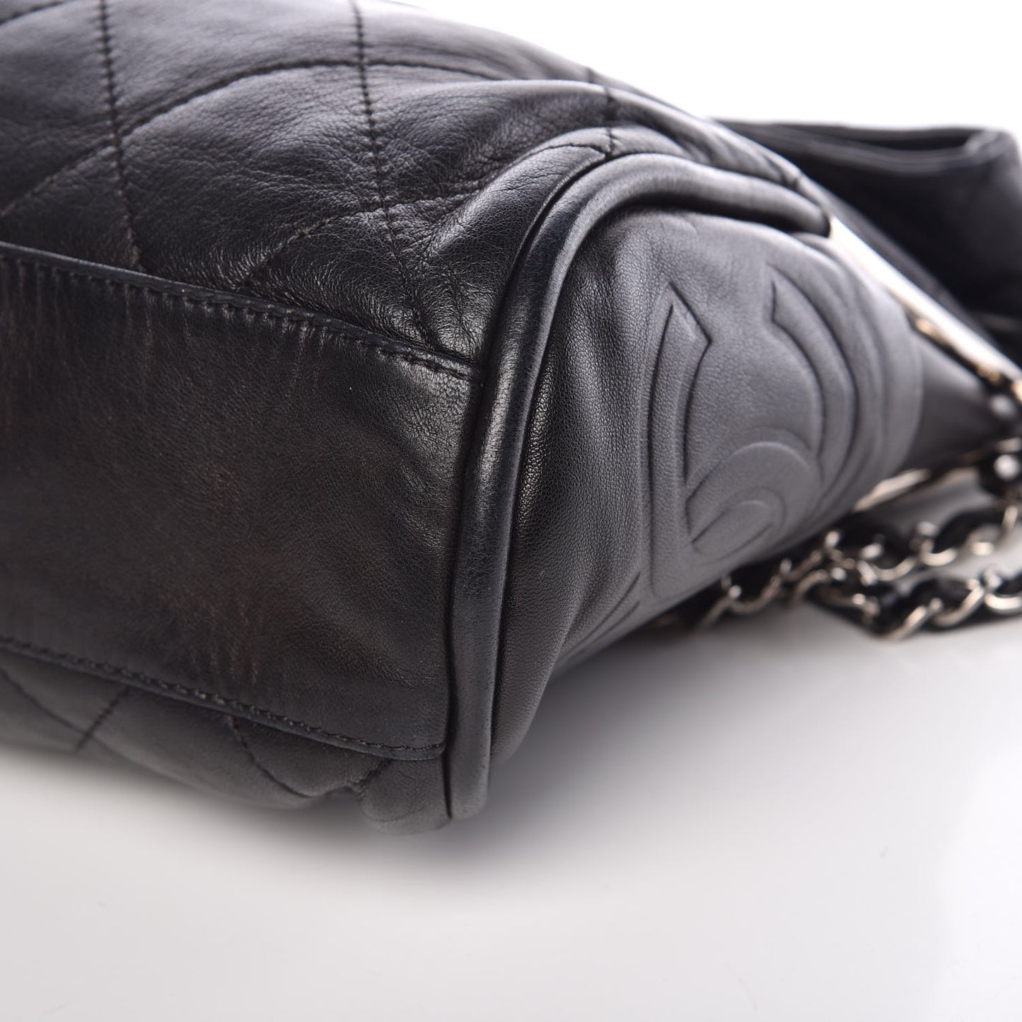 Lambskin Medium Ultimate Soft Tote Black