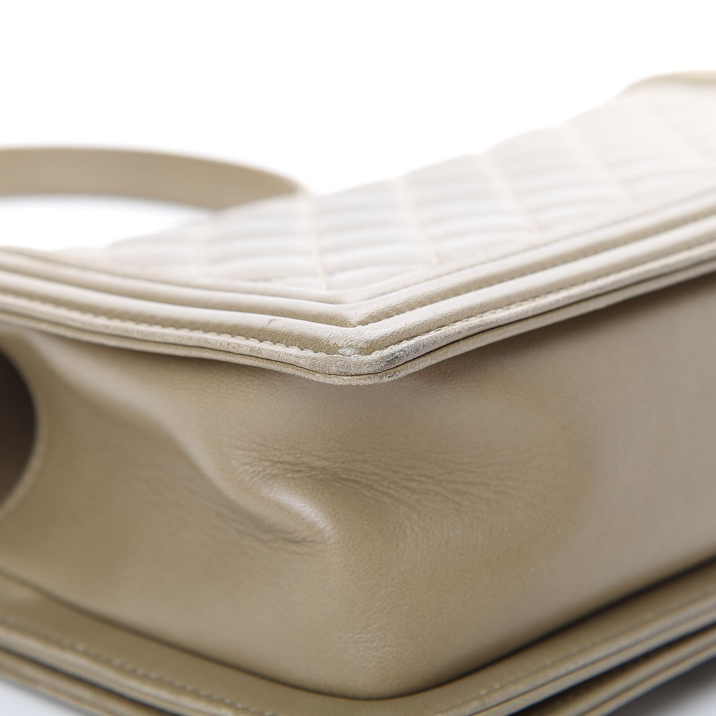 Lambskin Quilted Medium Boy Flap Khaki