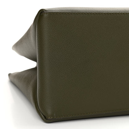 Louis Vuitton Grained Calfskin Lockme Shopper Kaki 9 of 13