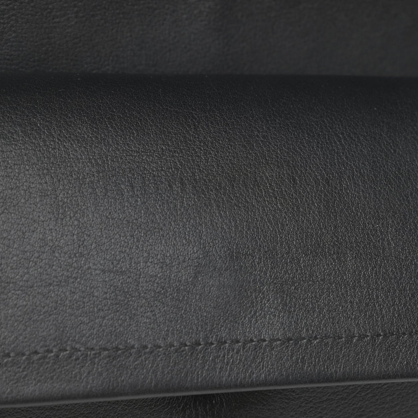 Calfskin Medium Classic Pure Double Flap Black