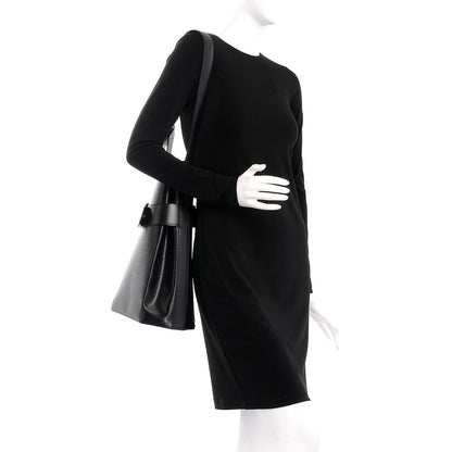 Louis Vuitton Epi Sac D'Epaule GM Black 2 of 11