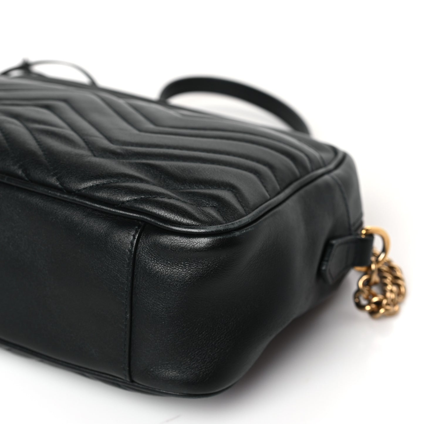 Calfskin Matelasse Medium GG Marmont Chain Shoulder Bag Black