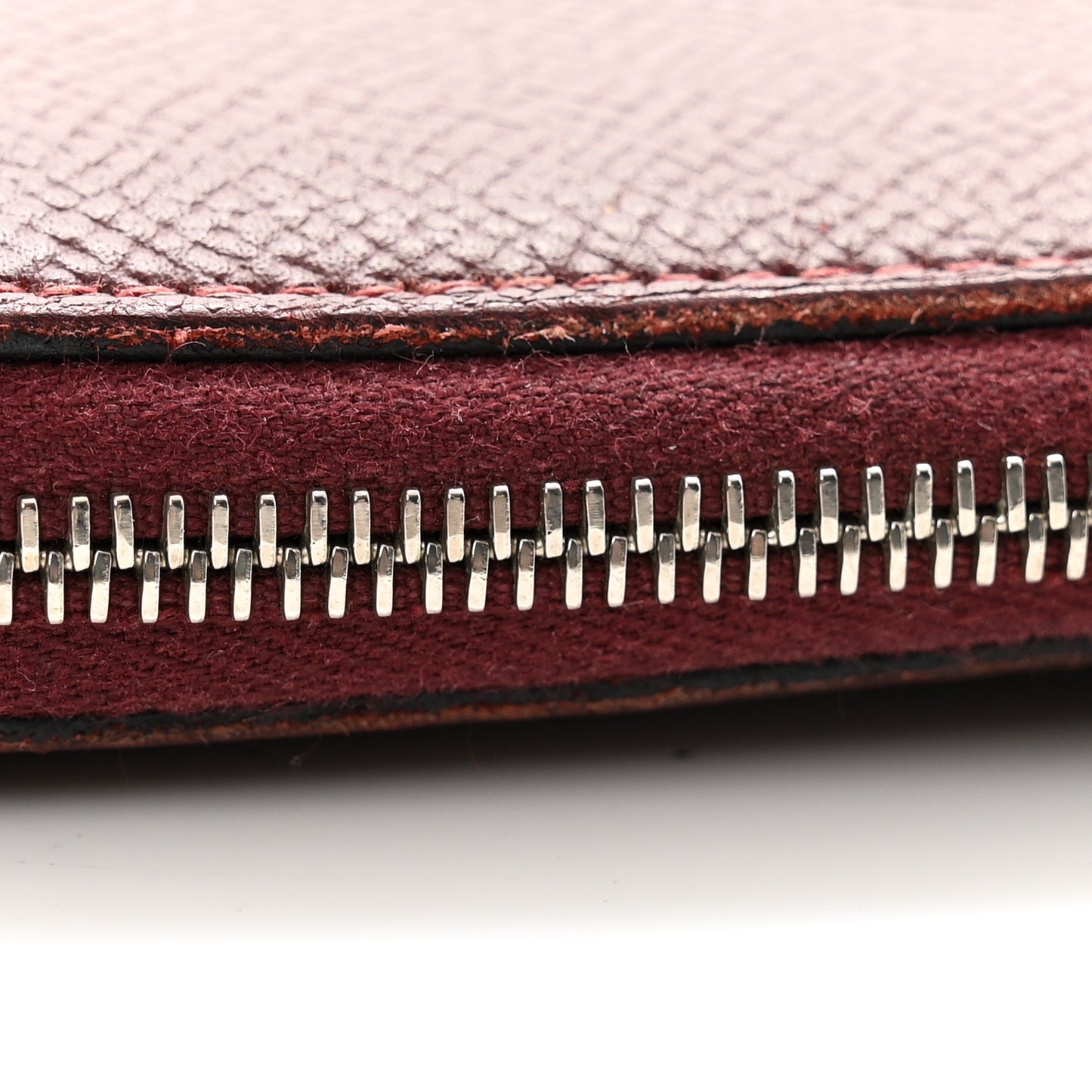 Epsom Silk'In Compact Wallet Rouge H