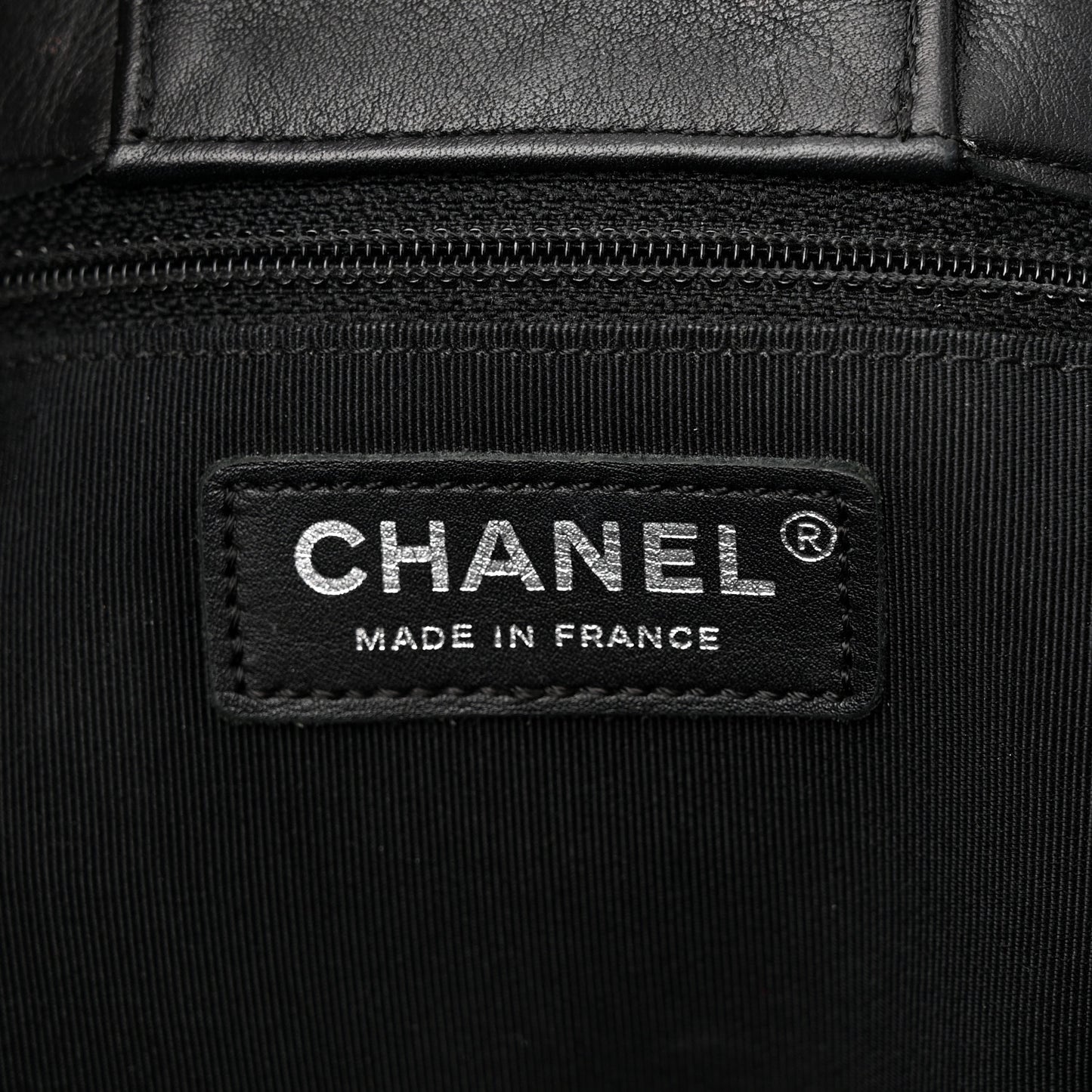 Calfskin Quilted Large Classic Shopping Tote Black