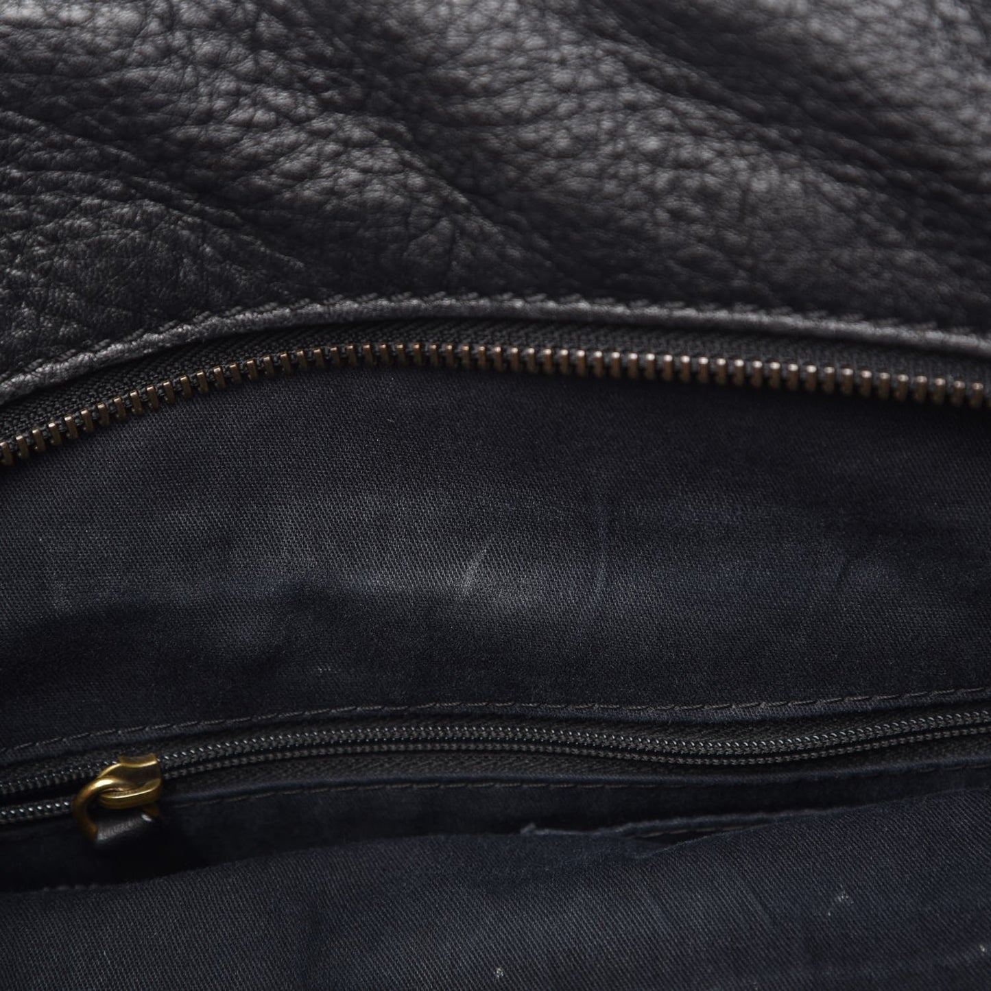 Calfskin Large Chain Wrap Nightingale Black