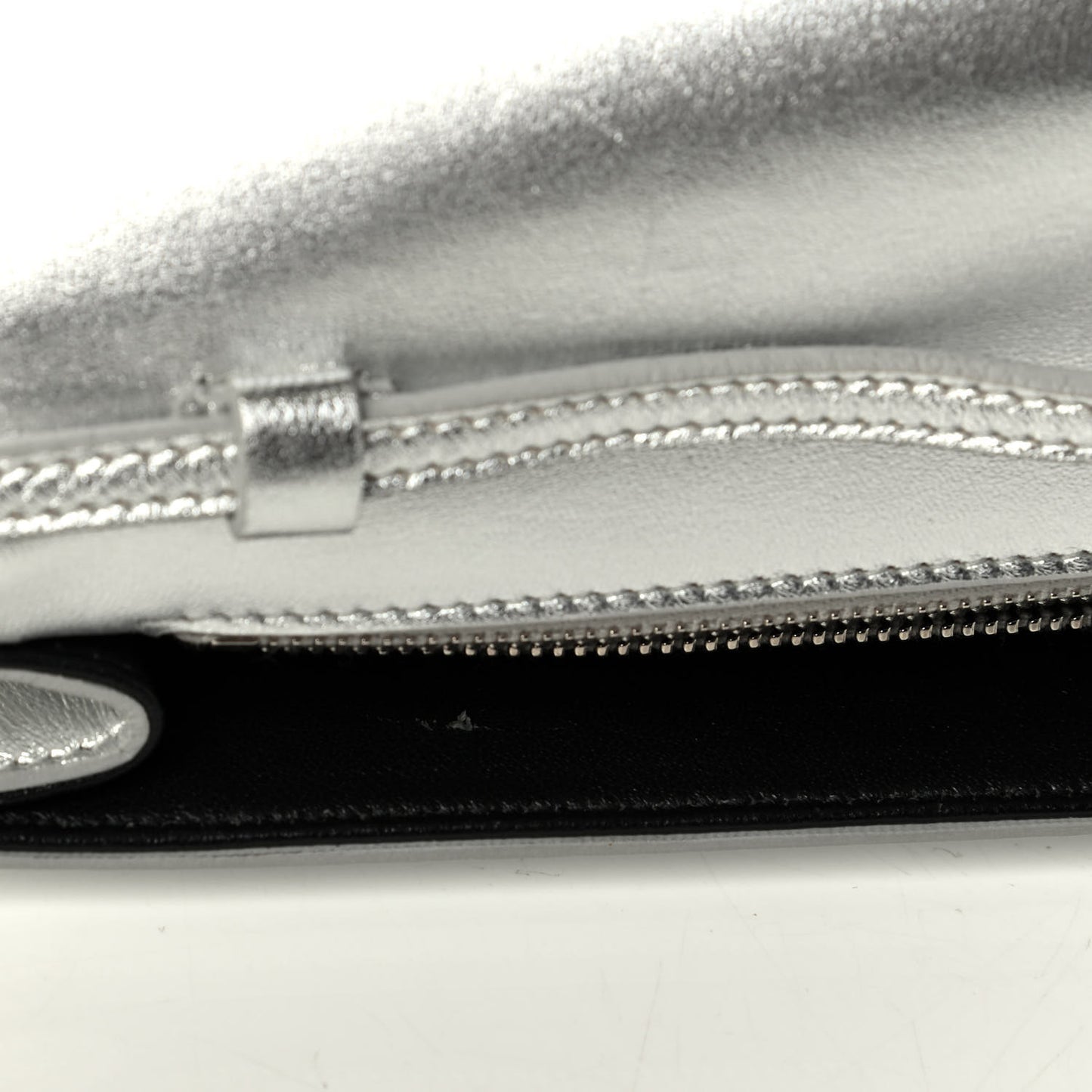 Metallic Nappa Silk Fetiche Clutch Argento