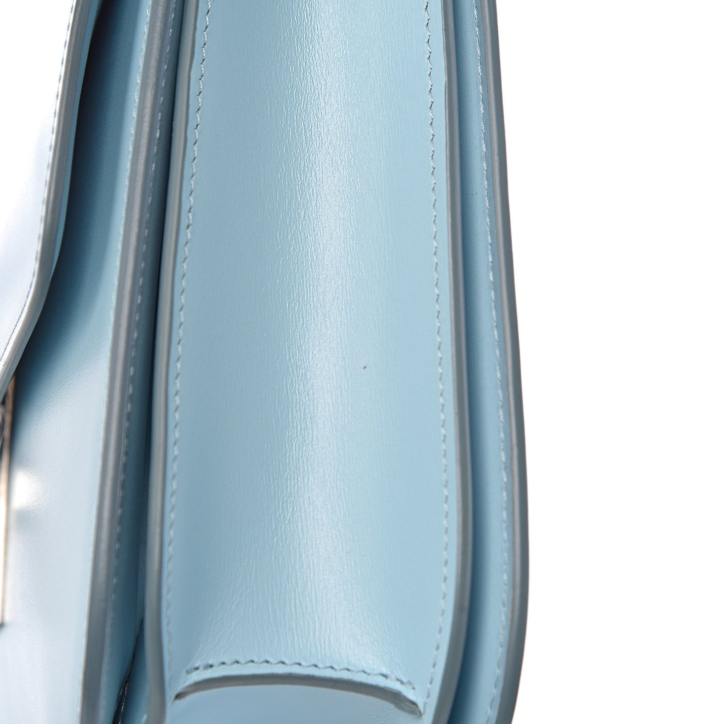 Box Calfskin Medium Classic Box Flap Bag Pool