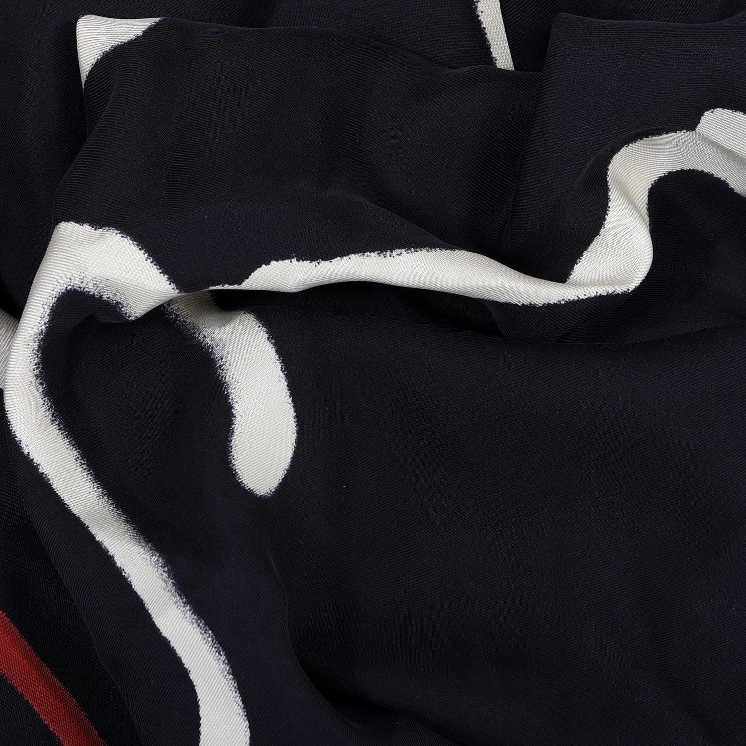 Gucci Silk Is Life Square Scarf Black Red 4 of 4