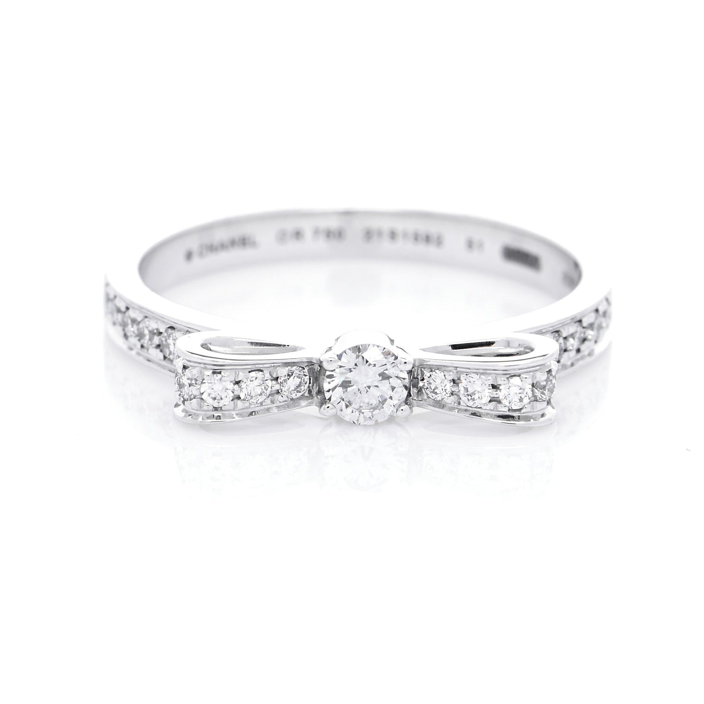 18K White Gold Diamond Ruban Ring 51 5.75
