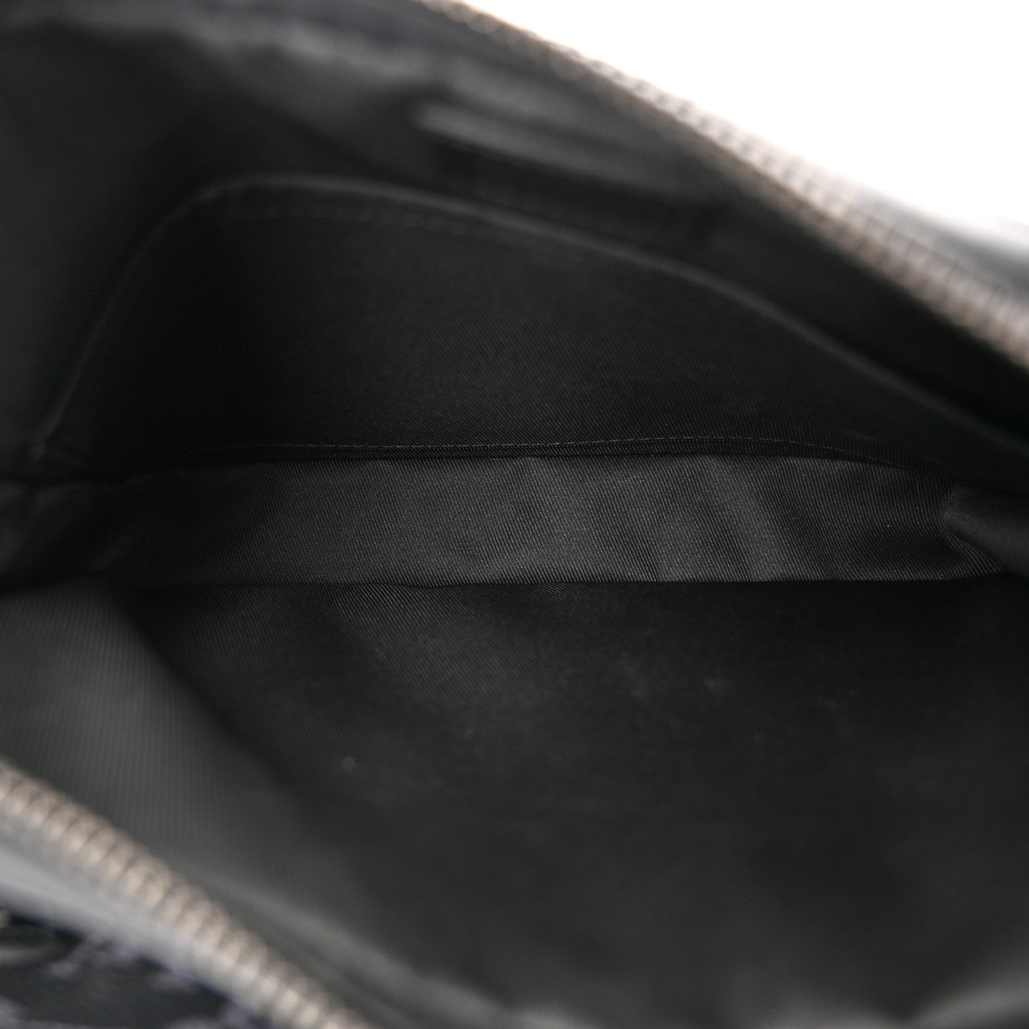 Louis Vuitton Reverse Monogram Eclipse Trio Messenger 5 of 11