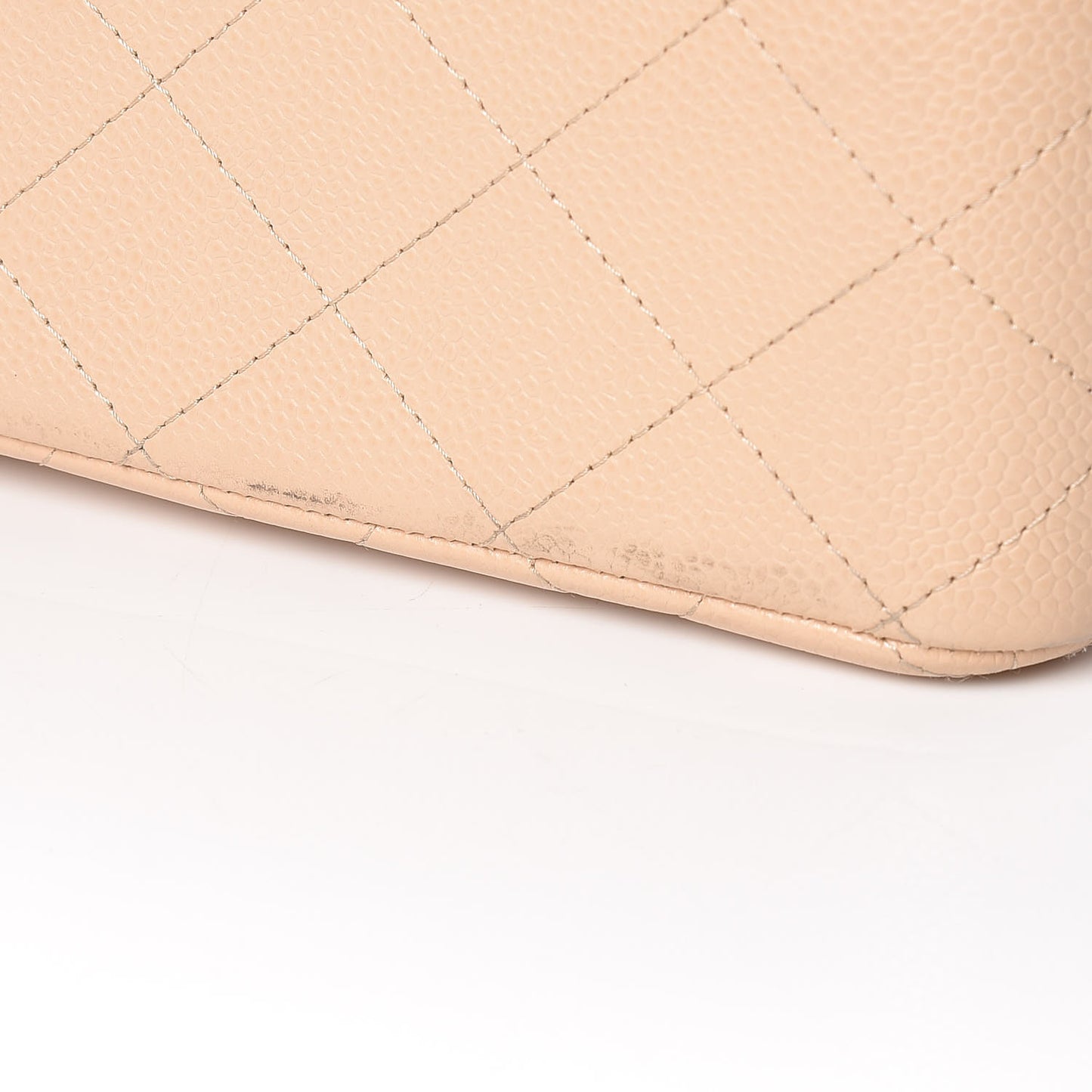 Caviar Quilted Jumbo Double Flap Beige Clair