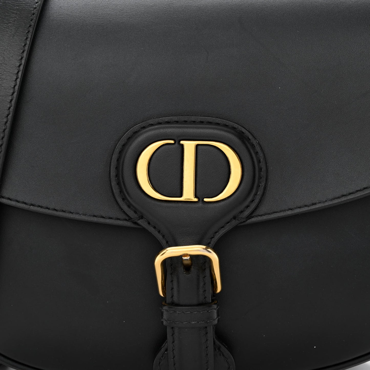 Box Calfskin Medium Bobby Flap Black
