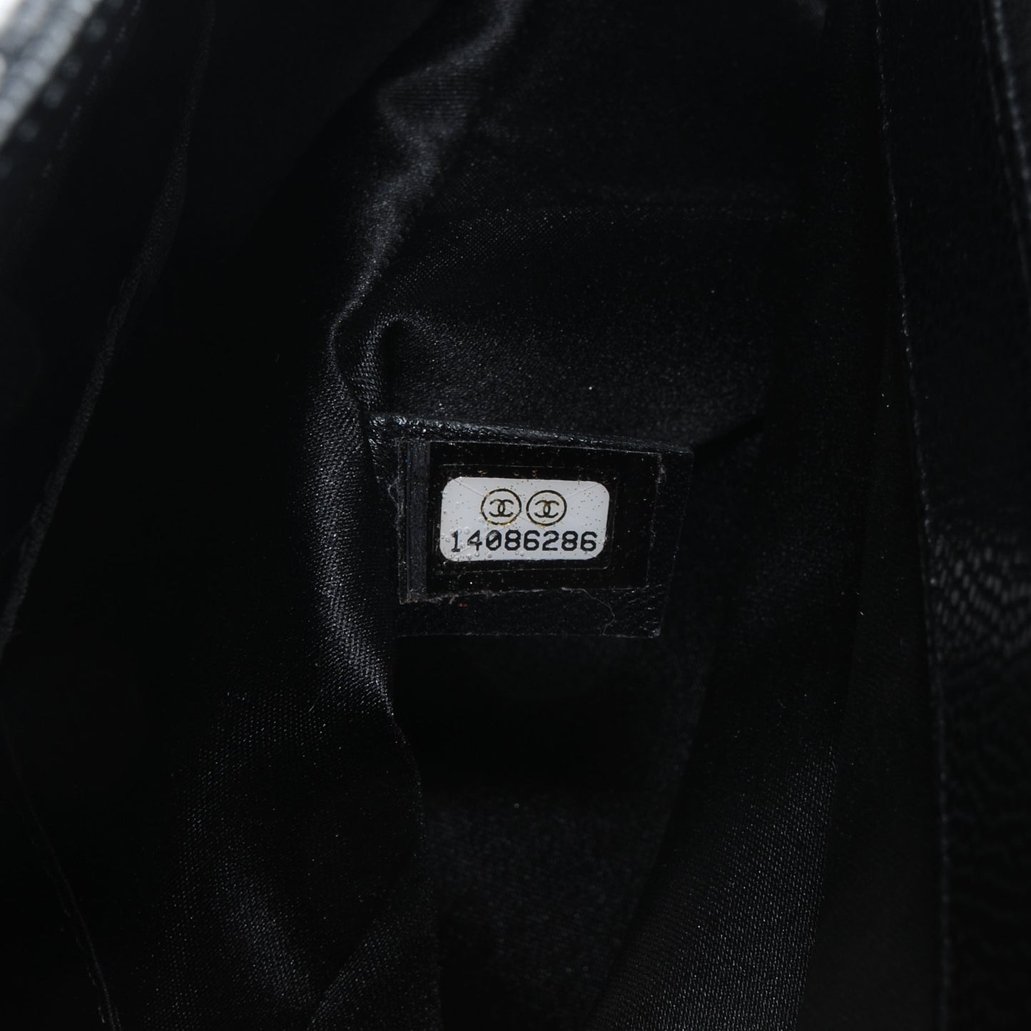 Caviar Grand Shopping Tote GST Black
