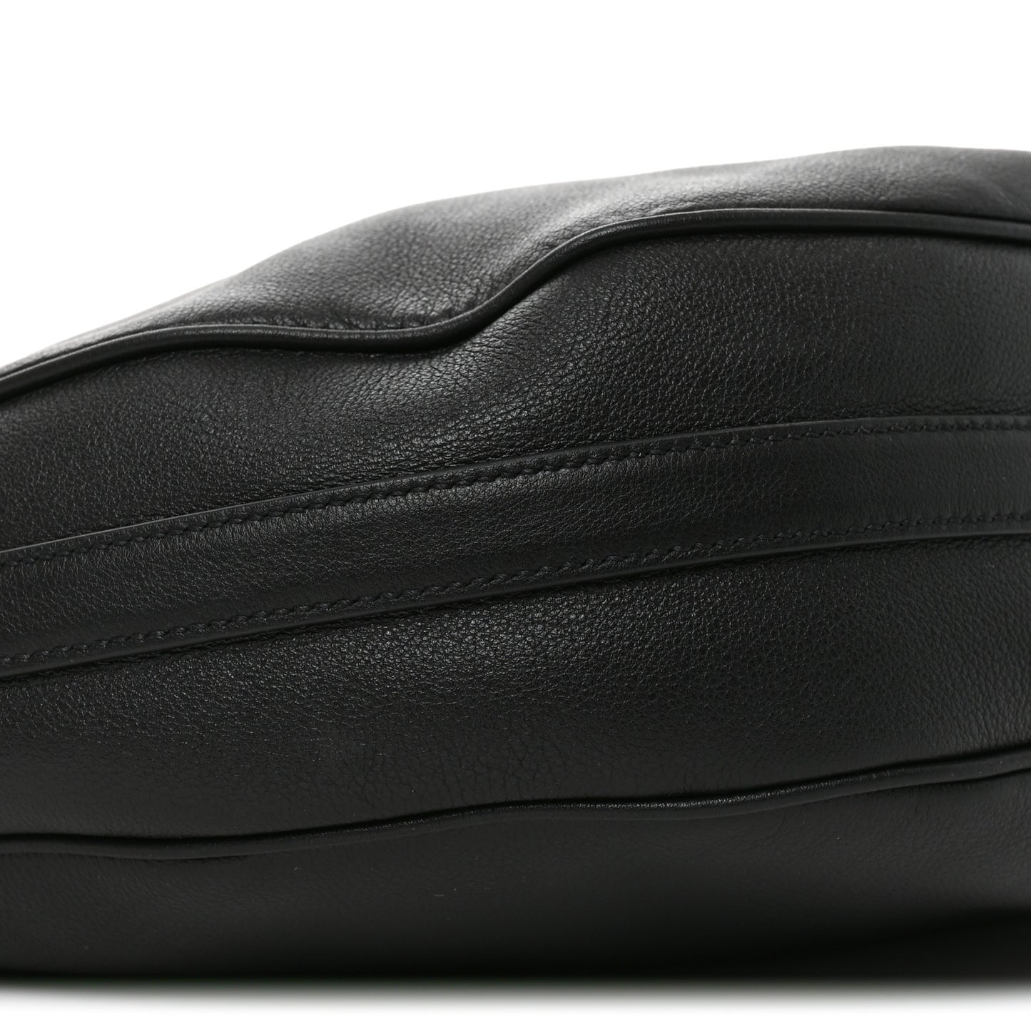 Vitello Daino Medium Arque Shoulder Bag Black